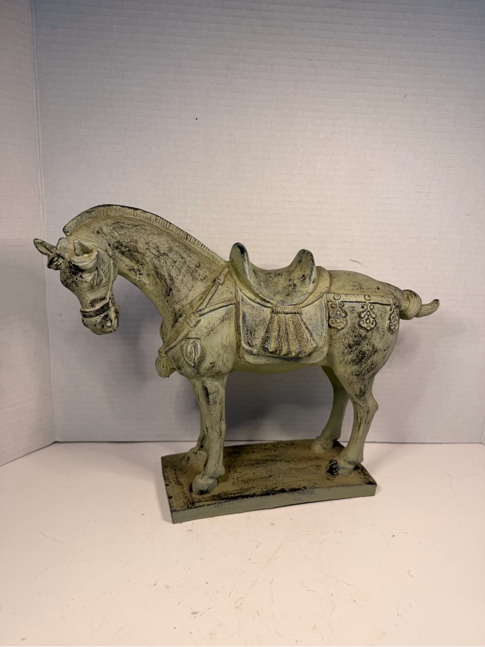 Design Toscano Tang
Dynasty Style Caparisoned
War Horse Statue